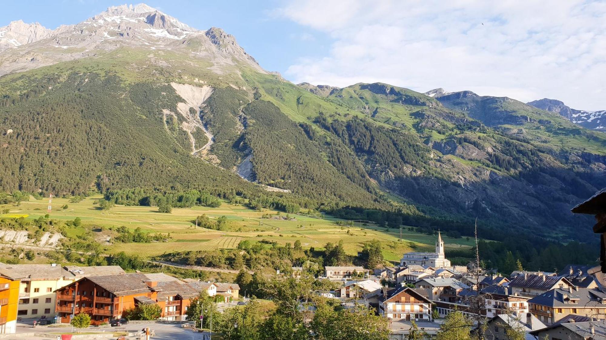 Aux Portes Du Parc National De La Vanoise Appartement Termignon Val Cenis Avec Wifi 外观 照片